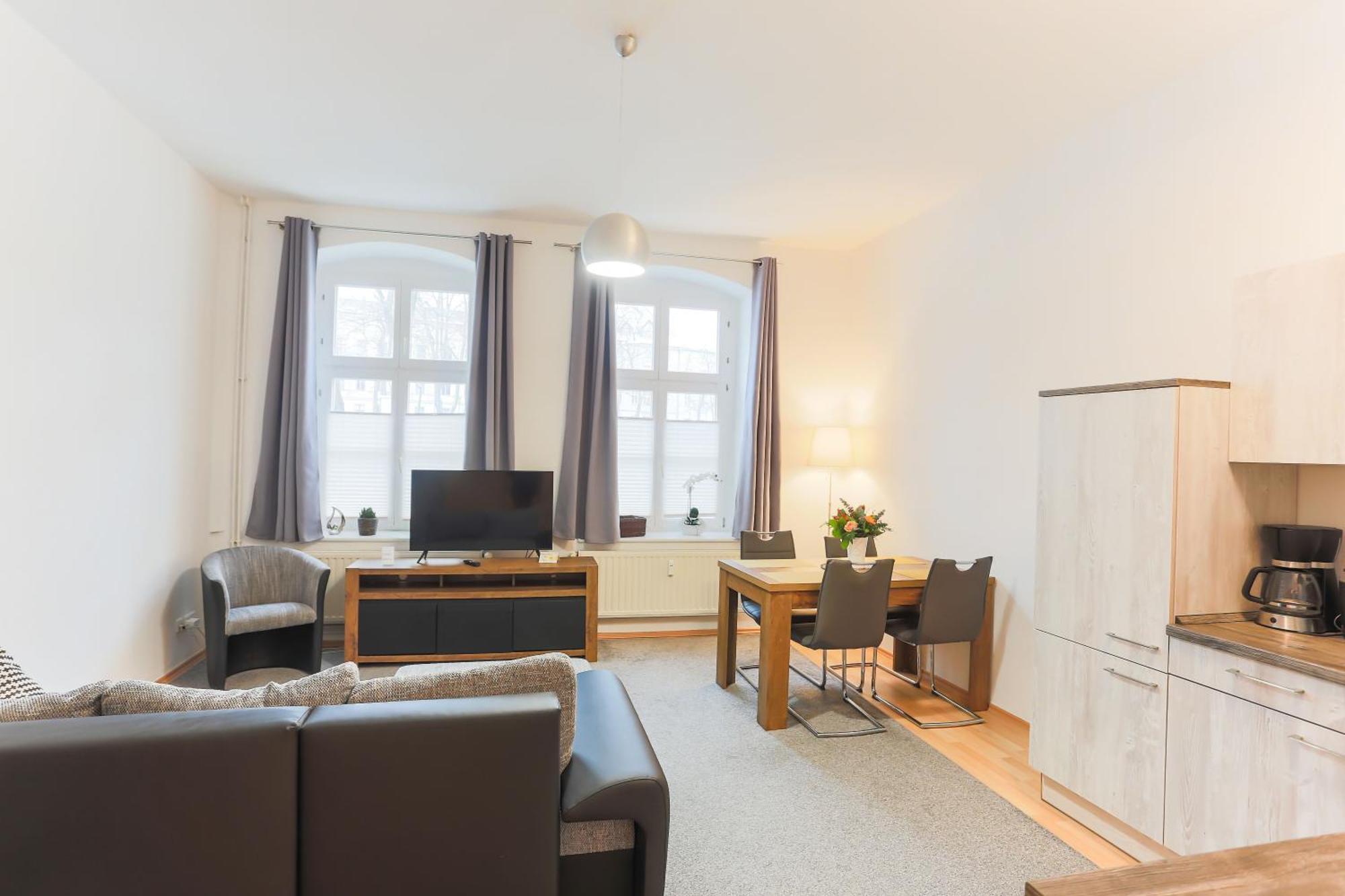Viadrina Rooms & Apartments Frankfurt-Oder Am Park Im Zentrum Frankfurt  ภายนอก รูปภาพ