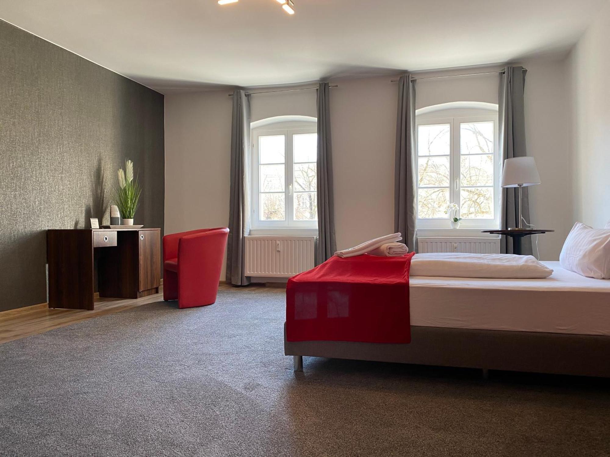 Viadrina Rooms & Apartments Frankfurt-Oder Am Park Im Zentrum Frankfurt  ภายนอก รูปภาพ